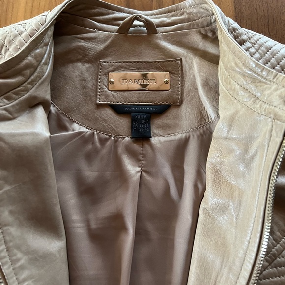 Fitted leather jacket women - Picture 5 of 6